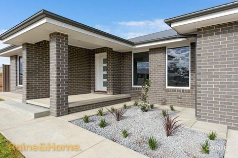Property photo of 24 Charlton Street Boorooma NSW 2650