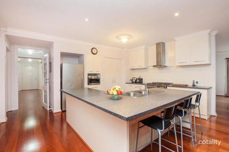 Property photo of 47 Oakview Parade Caroline Springs VIC 3023