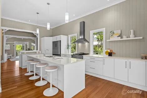 Property photo of 35 Gresham Street East Brisbane QLD 4169