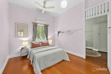 Property photo of 35 Gresham Street East Brisbane QLD 4169