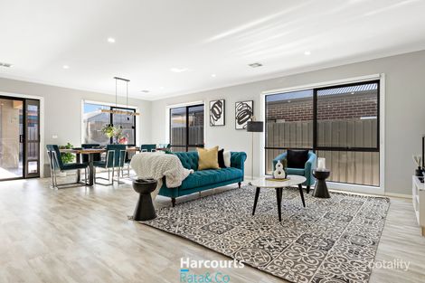 Property photo of 46 Graphite Crescent Wollert VIC 3750