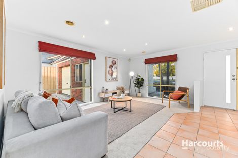 Property photo of 21 Silkwood Avenue Berwick VIC 3806