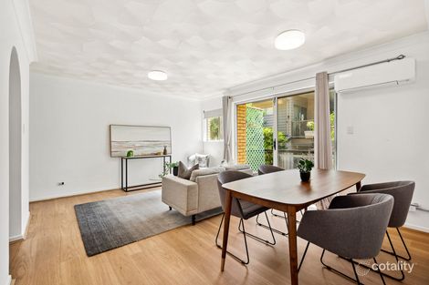 Property photo of 2/10 Stuckey Road Clayfield QLD 4011