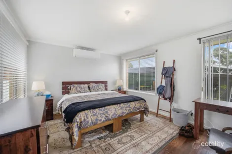 Property photo of 11 Kyle Street Sebastopol VIC 3356