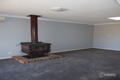 Property photo of 3 Boyd Place Orange NSW 2800