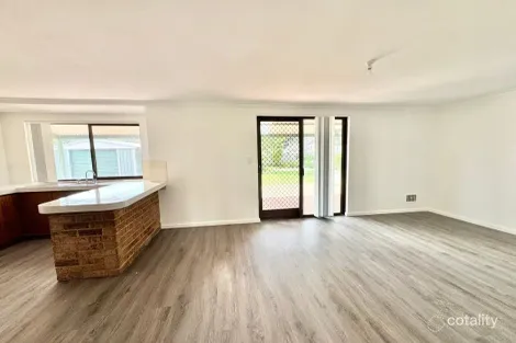 Property photo of 6 Conway Grove Heathridge WA 6027