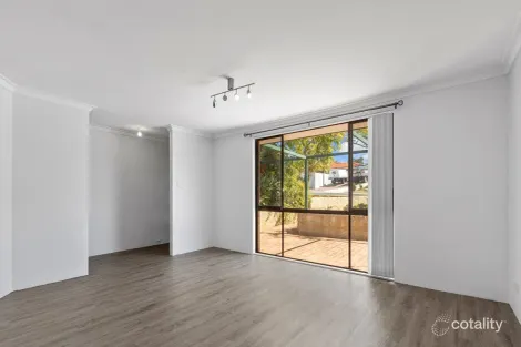 Property photo of 6 Conway Grove Heathridge WA 6027