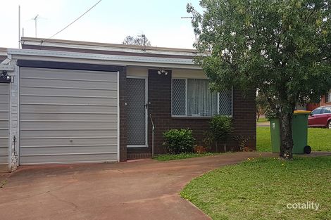 Property photo of 2/32 Helen Street Harristown QLD 4350