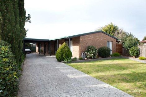 18 Ellen Way, Sale, VIC 3850