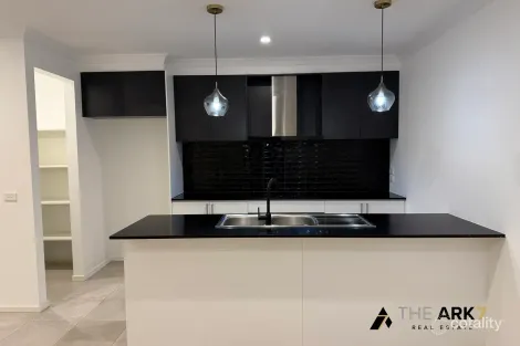 Property photo of 11 Downley Loop Strathtulloh VIC 3338