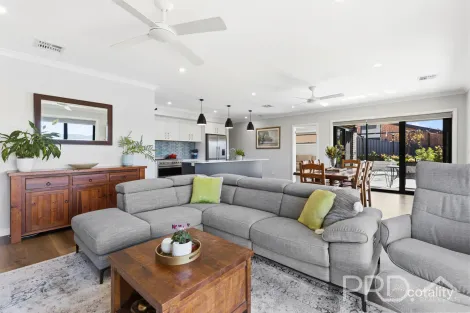 14 LINDBECK AVE, TUMUT, NSW 2720