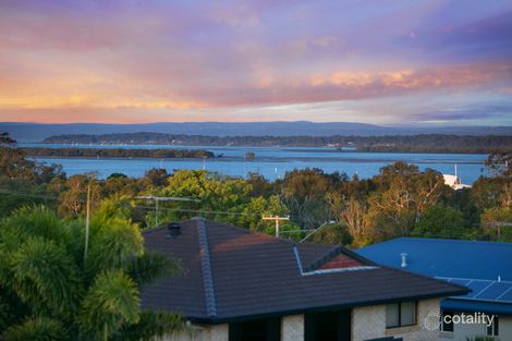 68 Habitat Dr, Redland Bay, QLD 4165