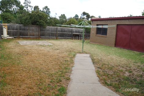 61 Vista Dr, Melton, VIC 3337