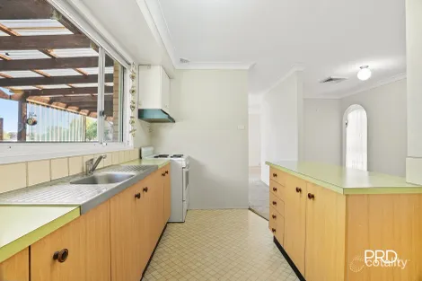 Property photo of 6 Tea Tree Glen Jamisontown NSW 2750