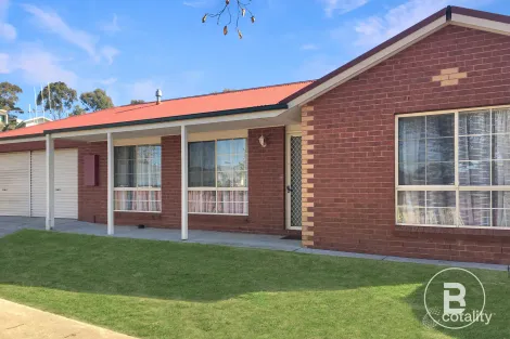 2/37 Booth St, Golden Square, VIC 3555