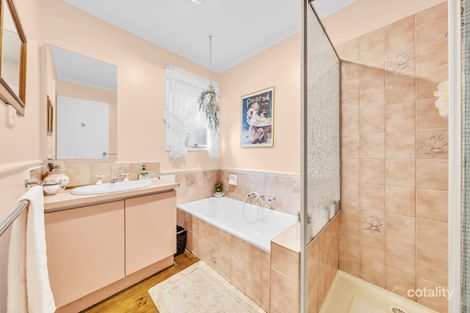 Property photo of 8 Broderick Road Carrum Downs VIC 3201