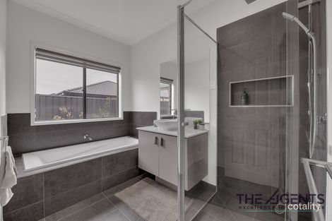 Property photo of 29 Trajectory Drive Tarneit VIC 3029