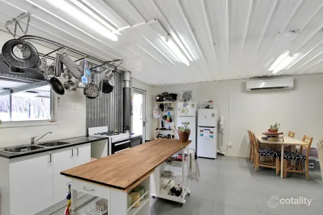 Property photo of 33 Camellia Court Millmerran Downs QLD 4357