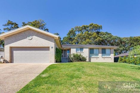 Property photo of 3 Walnut Way Fletcher NSW 2287