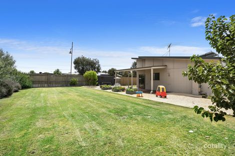 Property photo of 2 Ballyliffen Crescent Torquay VIC 3228