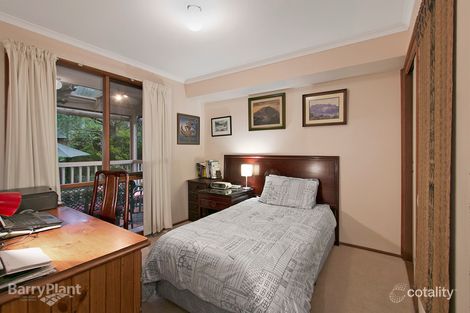 Property photo of 62 Lawrence Drive Berwick VIC 3806