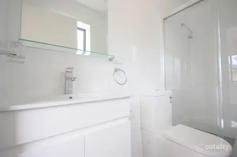 Property photo of 3/26-28 Third Avenue Macquarie Fields NSW 2564