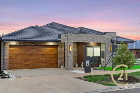 Property photo of 2 Bobbin Street Fraser Rise VIC 3336