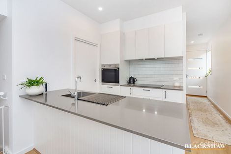 Property photo of 21/2 Eureka Way Denman Prospect ACT 2611