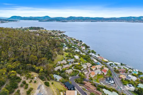 Property photo of 7 Pauldon Drive Sandy Bay TAS 7005