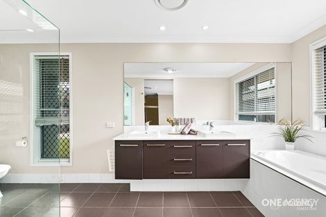 Property photo of 16 Fred Pham Crescent Doolandella QLD 4077