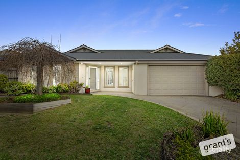 Property photo of 21 Deakin Court Berwick VIC 3806
