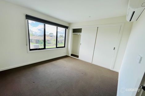 Property photo of 2/15 Wattleglen Street Craigieburn VIC 3064