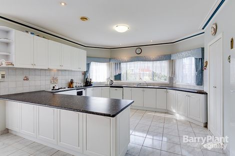 Property photo of 10 Winkler Drive Taylors Lakes VIC 3038