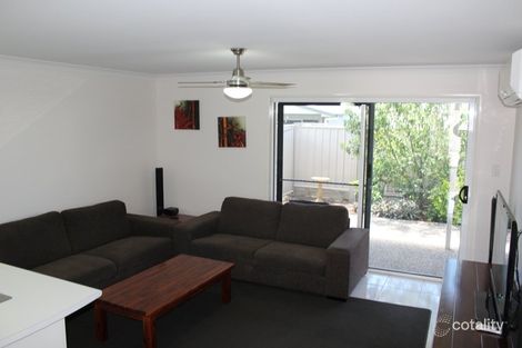 Property photo of 2/44 Lakeside Drive Emerald QLD 4720