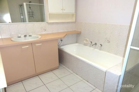 Property photo of 1/3 Highclere Avenue Mount Waverley VIC 3149