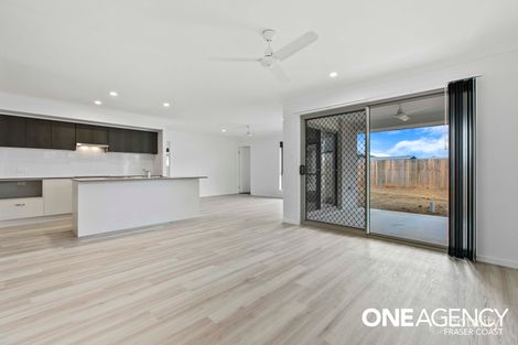 Property photo of 15 Sailaway Circuit Eli Waters QLD 4655