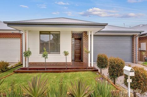 8 Lusco St, Kalkallo, VIC 3064
