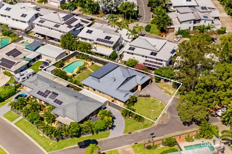 4 Yerrecoin Pl, Burleigh Waters, QLD 4220