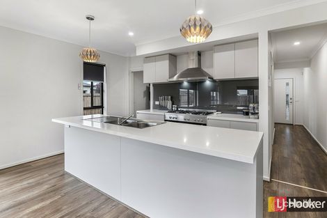 Property photo of 2 Twining Street Wallan VIC 3756