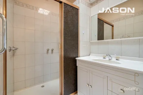 Property photo of 30 Waranga Crescent Broadmeadows VIC 3047