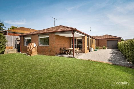 Property photo of 4 Vivienne Way Berwick VIC 3806