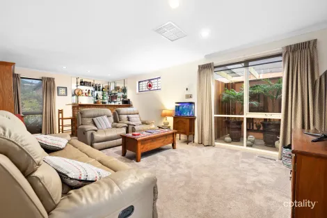 Property photo of 9 Chappell Drive Wantirna South VIC 3152