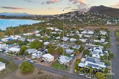 Property photo of 18 Eclipse Street Rowes Bay QLD 4810