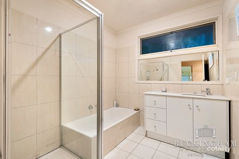 Property photo of 19 Wembley Close Briar Hill VIC 3088