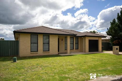 Property photo of 1 Tennant Close Mudgee NSW 2850