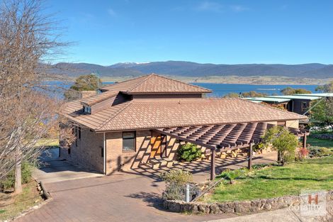Property photo of 32 Jerrara Drive East Jindabyne NSW 2627