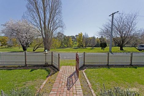 Property photo of 13 Harper Avenue Beechworth VIC 3747