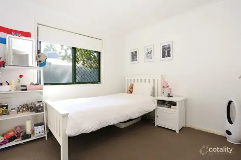 Property photo of 14 Bernini Drive Coombabah QLD 4216