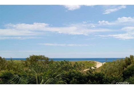 Property photo of 61 Oceanic Drive Warana QLD 4575