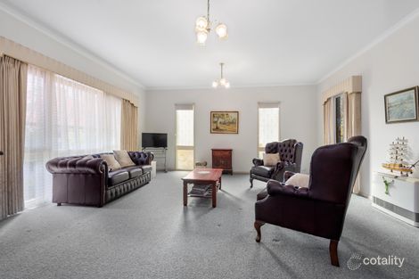 Property photo of 18 Deakin Drive Flora Hill VIC 3550